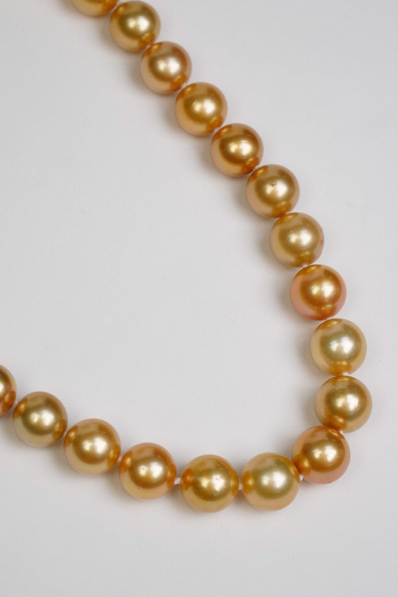 South Sea Pearl Strand Necklace in Gold – Kultura Filipino