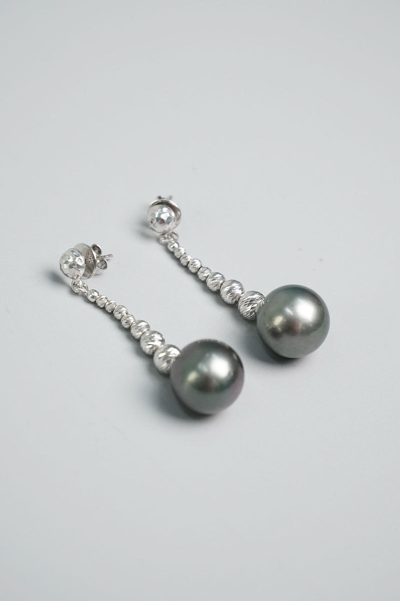 Stud Gray South Sea Pearl Earring in 14K White Gold Setting Kultura