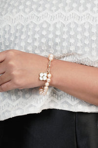 Freshwater Pearl Bracelet with Clover Letter Pendant in Peach