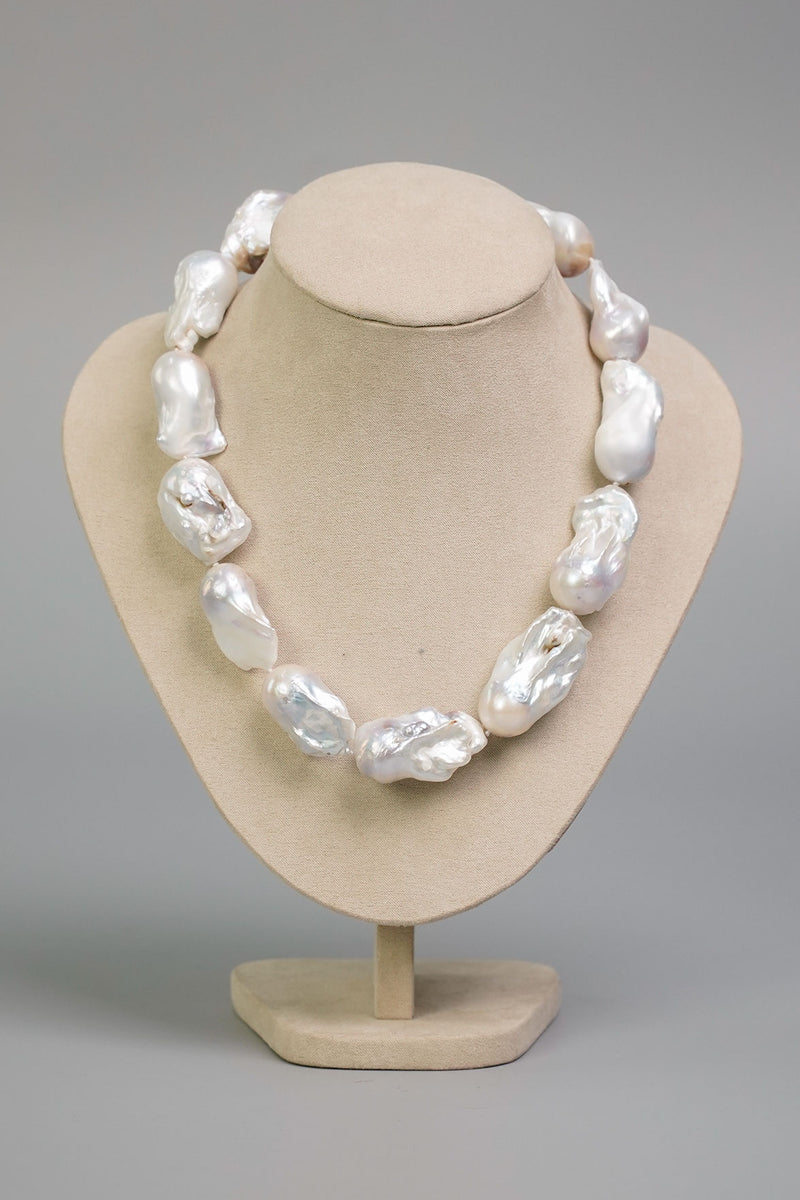 Baroque Pearl Choker Necklace in White Kultura Filipino Support Local