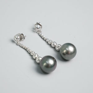 Stud Gray South Sea Pearl Earring in 14K White Gold Setting