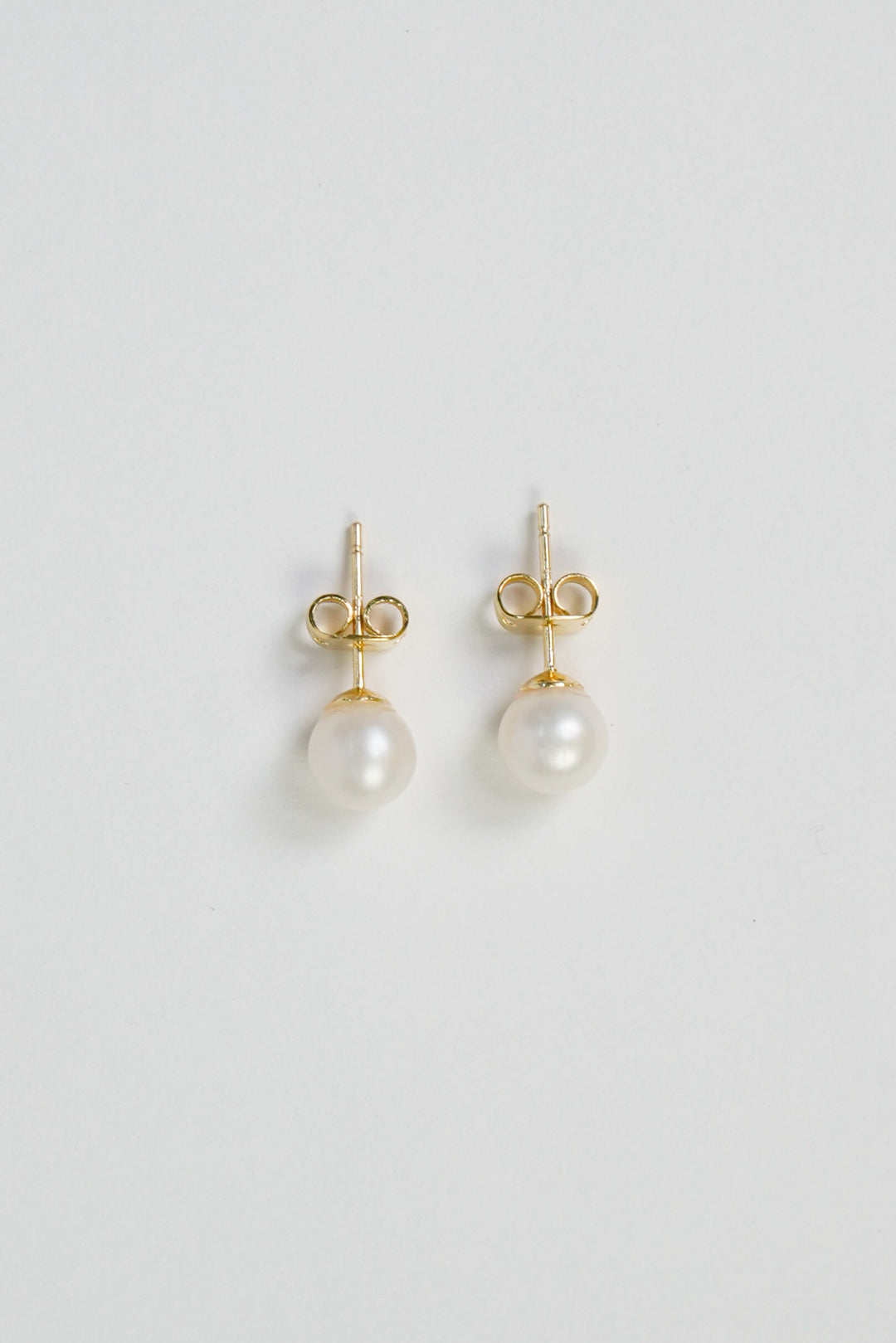 Freshwater Pearl White Stud Earrings – Kultura Filipino Support
